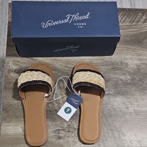 Universal Thread Women's Woven Tan and Black Sandals